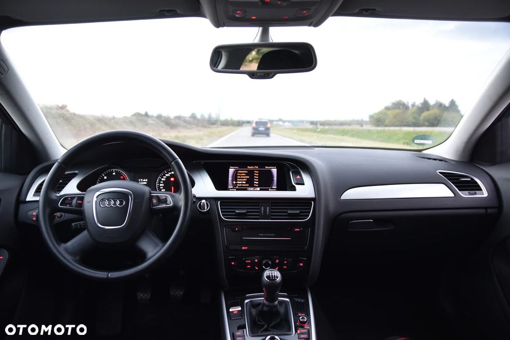 Audi A4 Avant 2.0 TDI DPF Attraction - 9