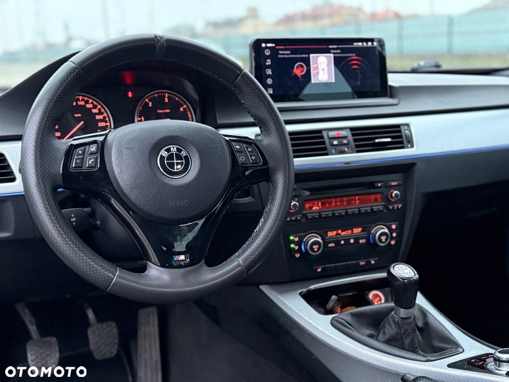 BMW Seria 3 320d - 4