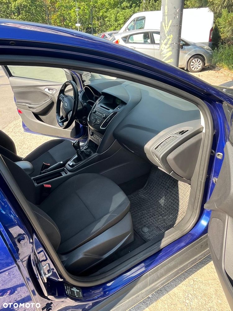 Ford Focus 1.6 Trend - 9