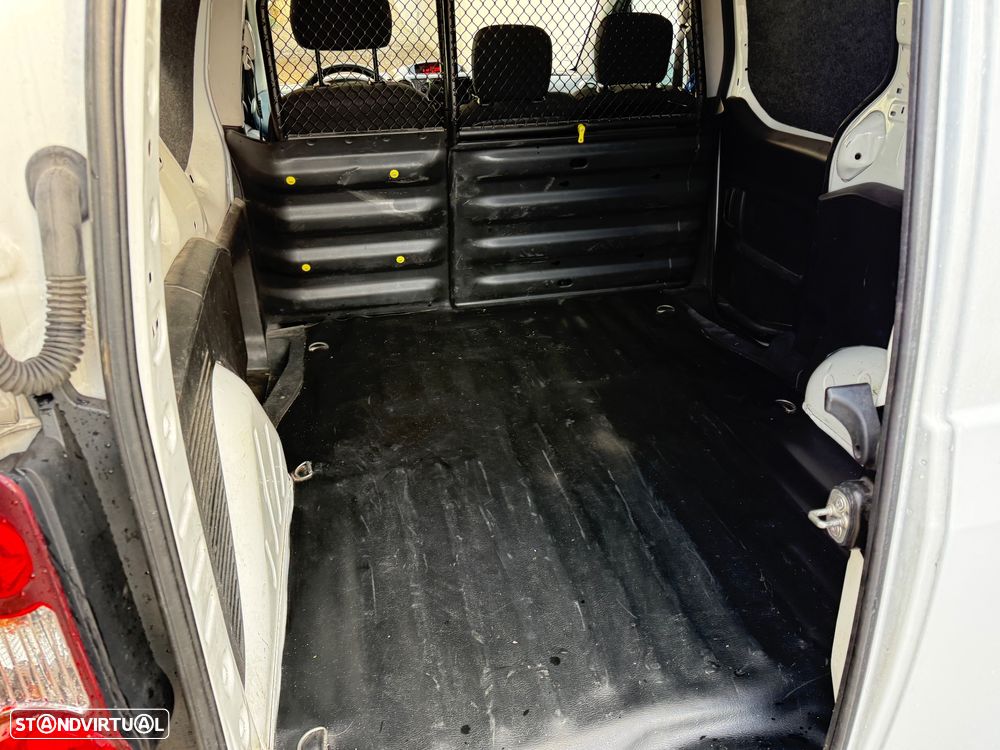 Peugeot Partner - 11