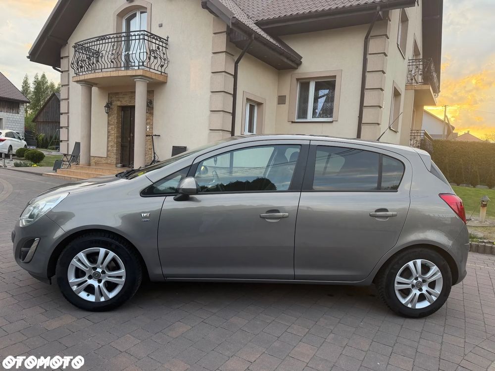 Opel Corsa 1.4 16V Energy - 8