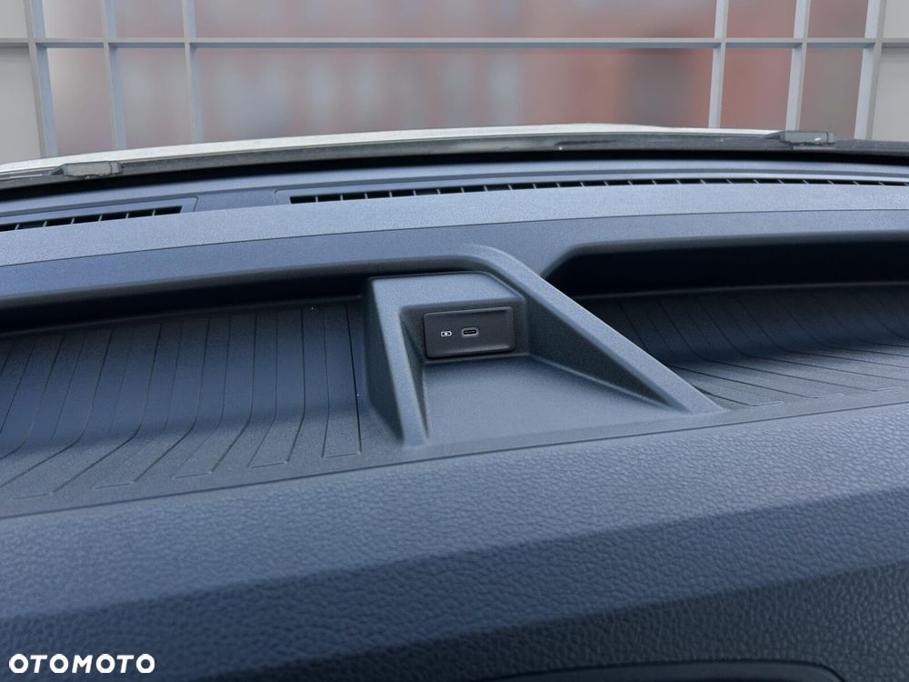 Volkswagen Crafter 35 Brygadówka/L4H3, 2.0 BiTDI 163KM, 4490mm, Wysoki dach, r.o. 4490 mm, manualna 6-biegowa - 34