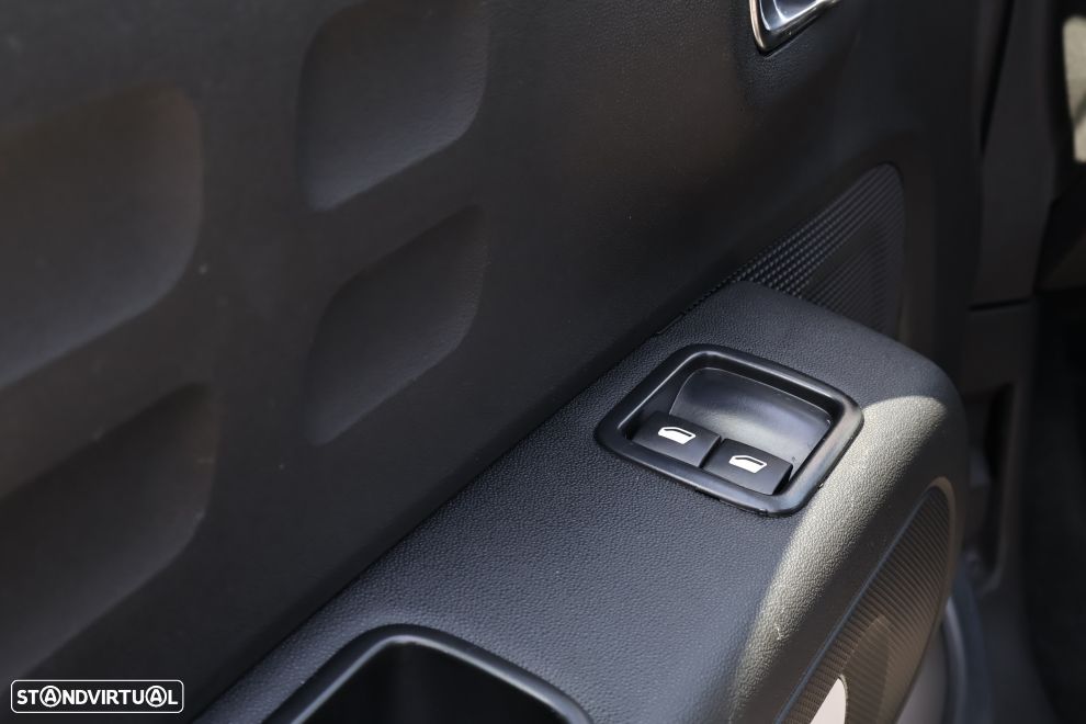 Citroën C3 1.2 PureTech Plus - 16