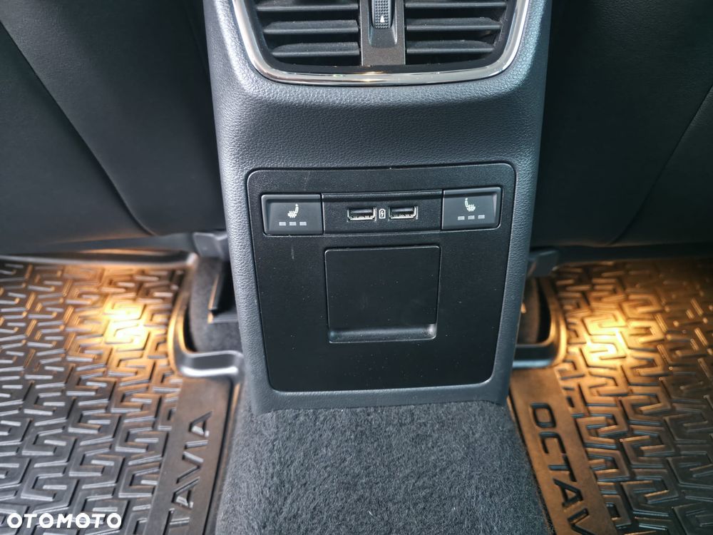 Skoda Octavia 1.6 TDI Soleil - 34