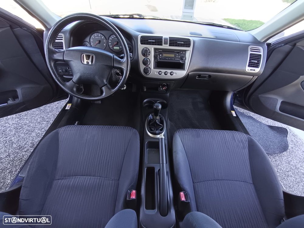 Honda Civic 1.6 ES - 12