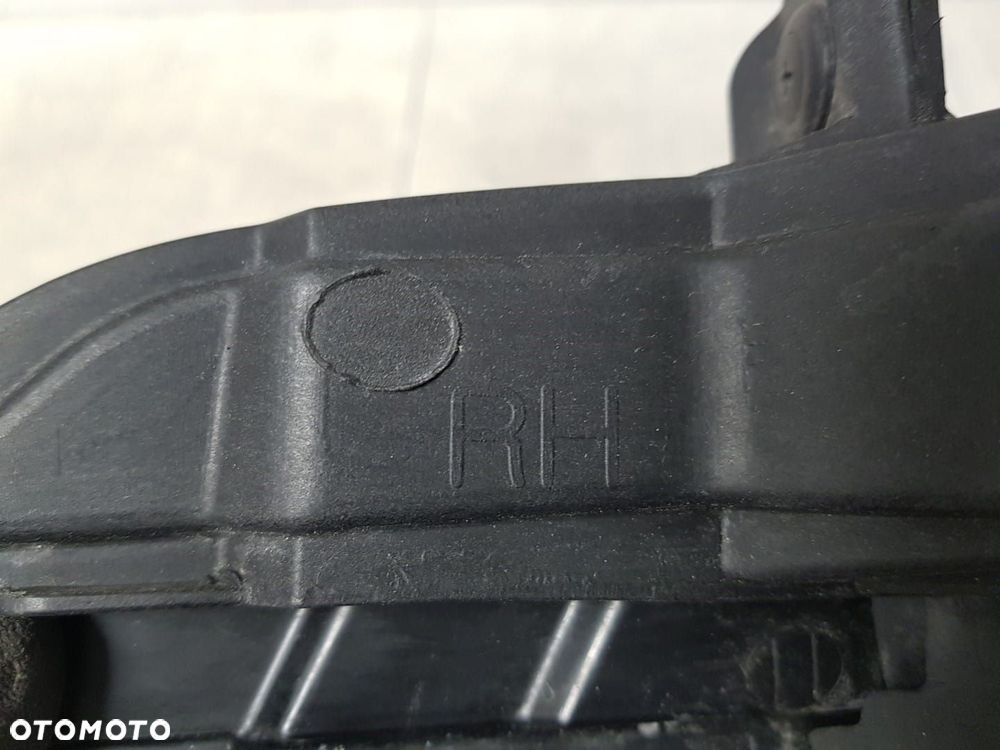 HALOGEN PRAWY PRAWA KIA SPORTAGE III 3 10-15 922023W200 92202-3W 922023W2 - 9