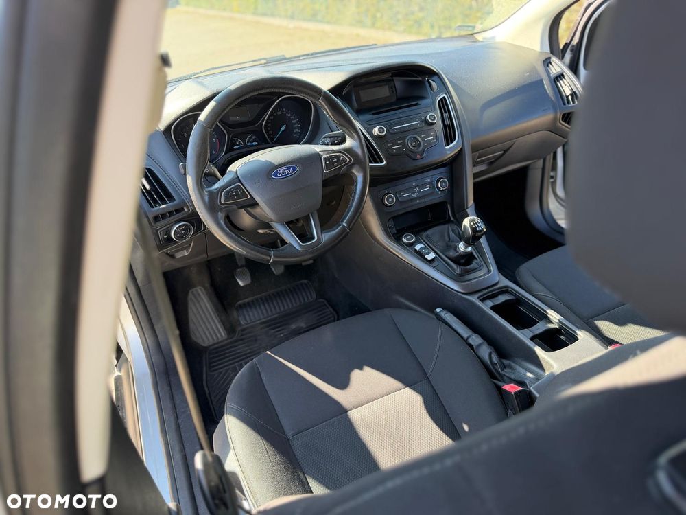 Ford Focus - 13