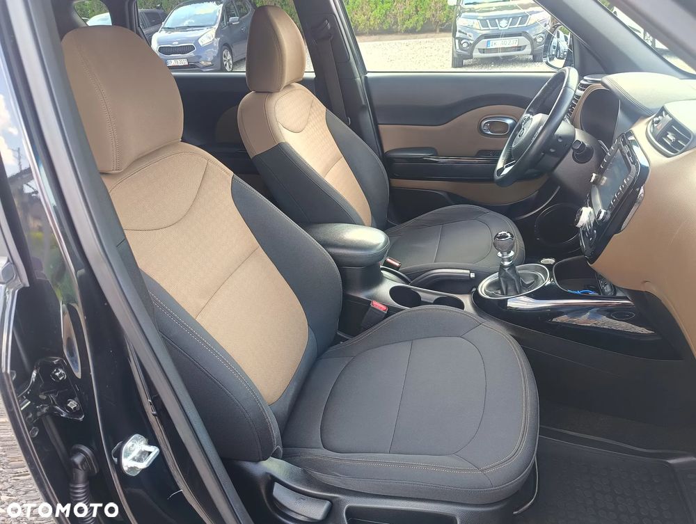Kia Soul 1.6 GDI Dream-Team Edition - 17