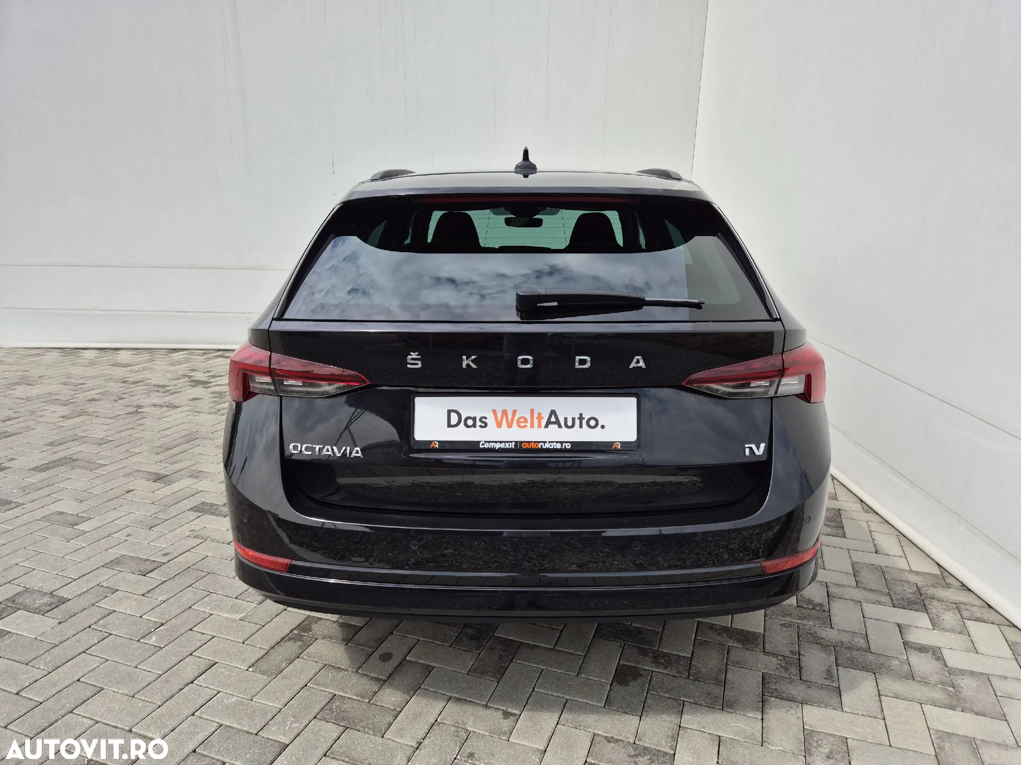 Skoda Octavia Combi 1.4 TSI iV DSG Style - 4