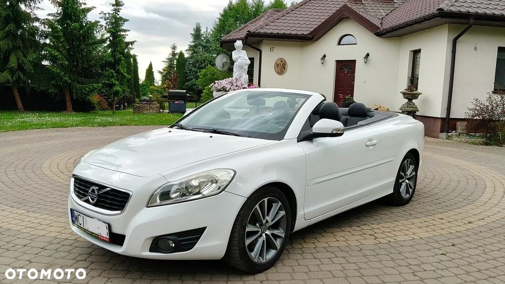 Volvo C70 D4 Momentum - 3