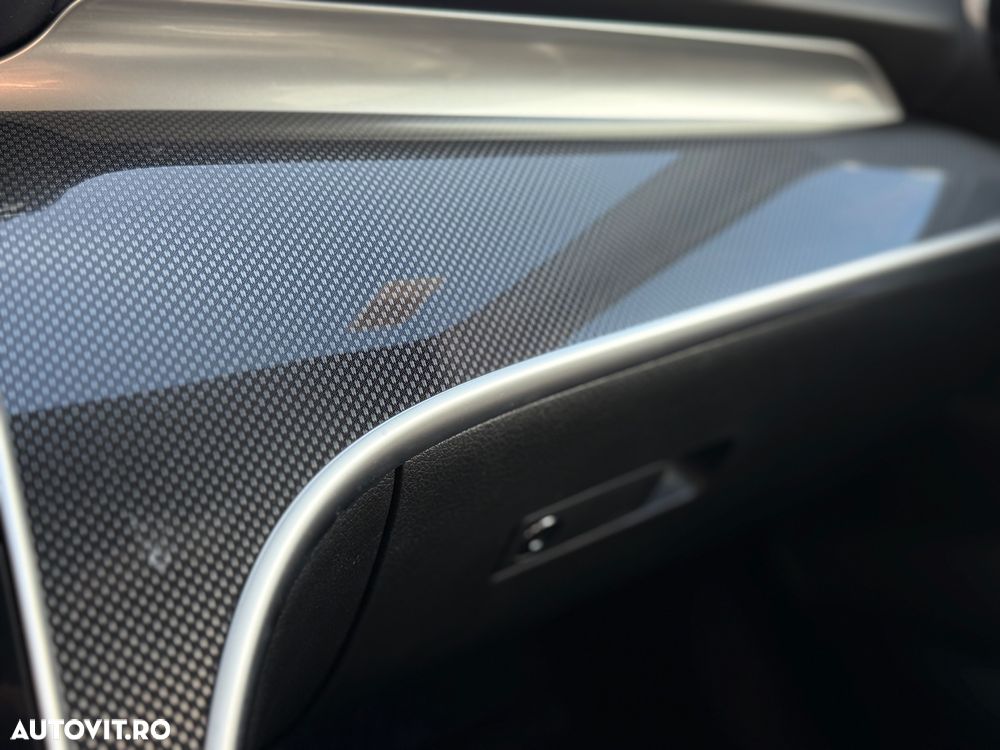 Mercedes-Benz C 300 4Matic 9G-TRONIC AMG Line - 10