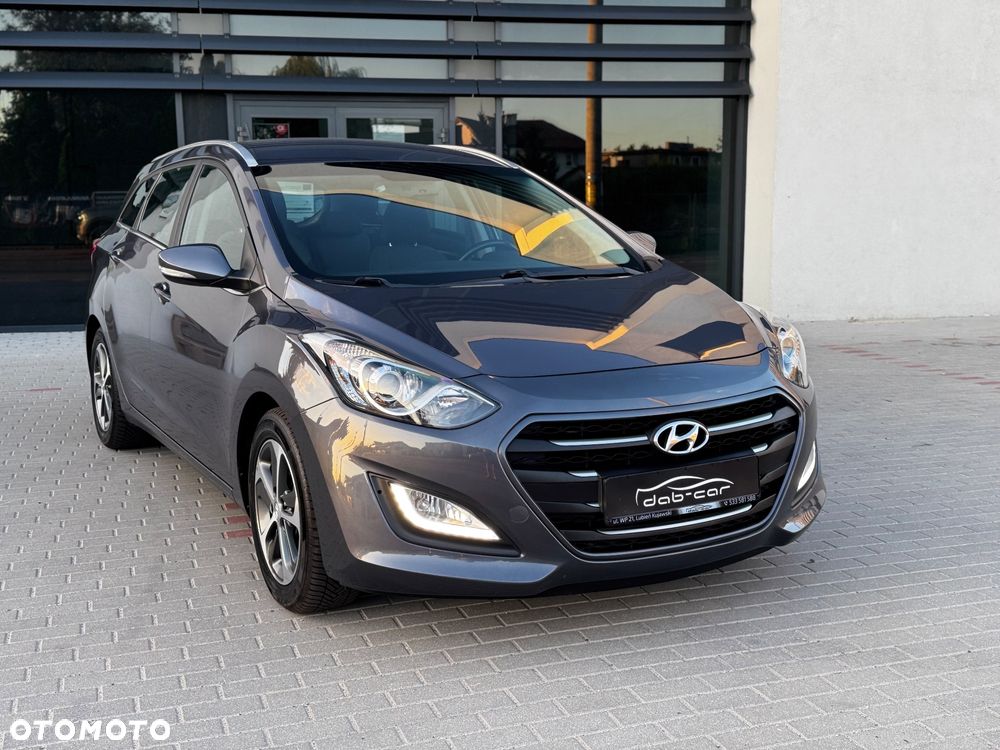 Hyundai i30 1.4 Passion Plus - 19