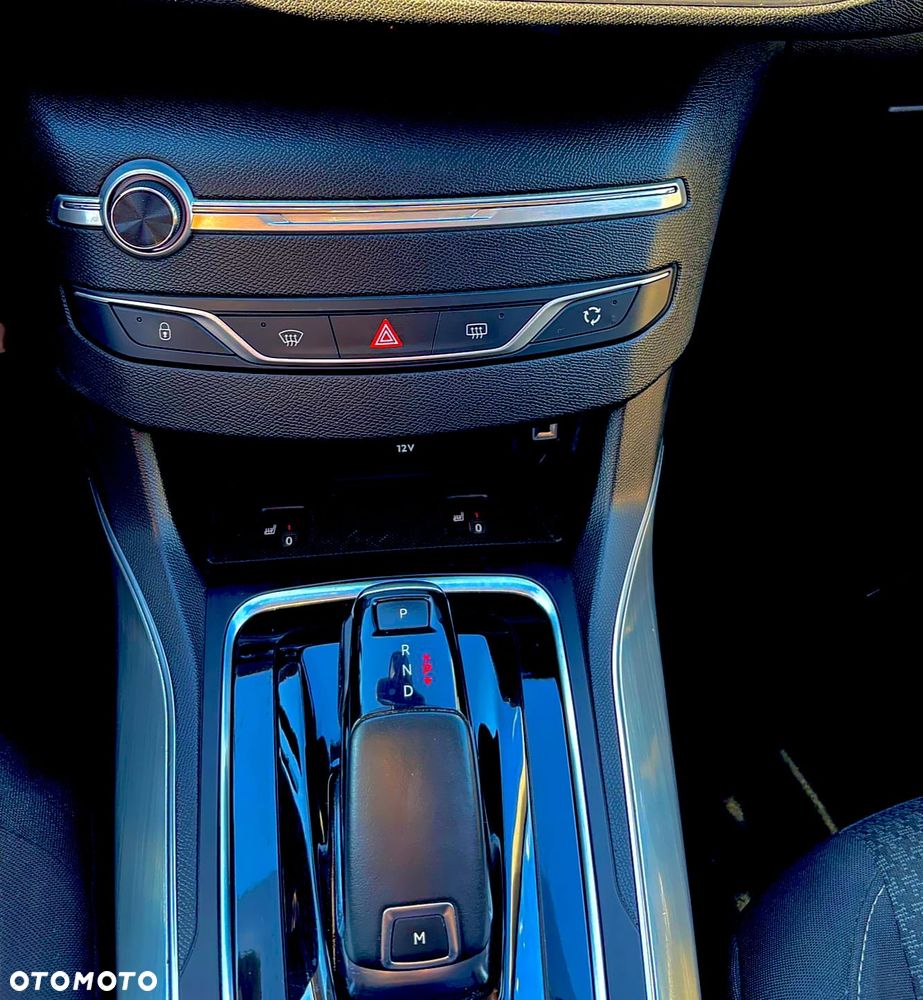 Peugeot 308 1.2 PureTech GPF Active S&S EAT8 - 7