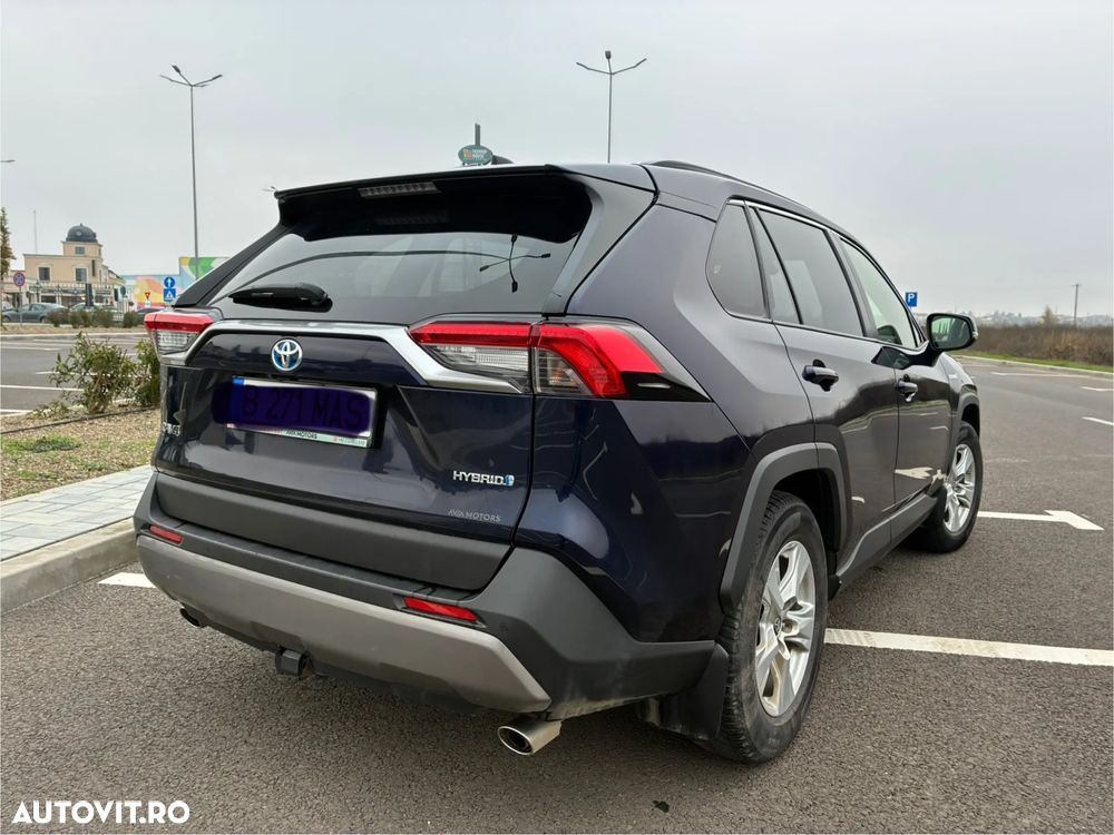 Toyota RAV4 - 7