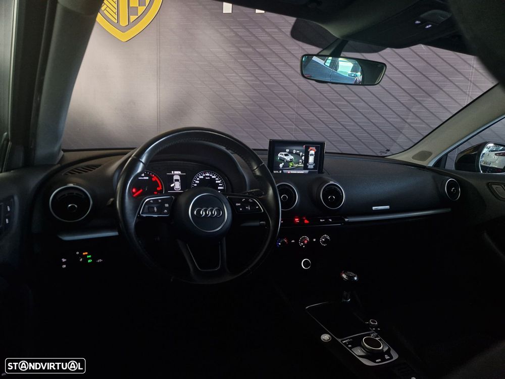 Audi A3 Sportback 1.6 TDI Advance - 8