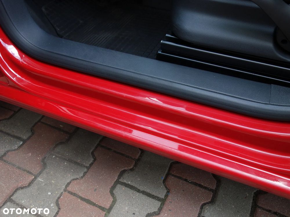 Volkswagen Caddy 2.0 TDI Comfortline - 33