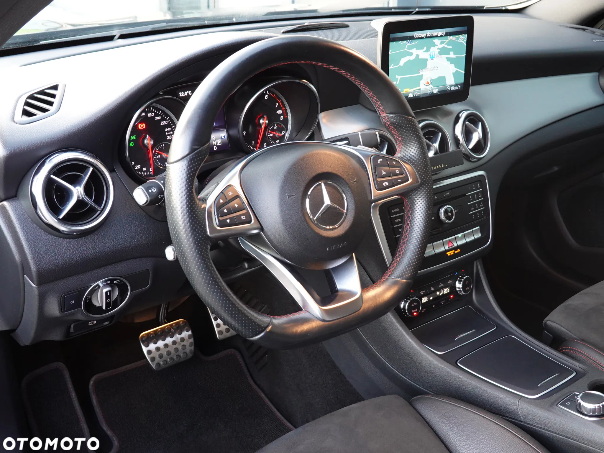 Mercedes-Benz GLA 200 7G-DCT AMG Line - 10