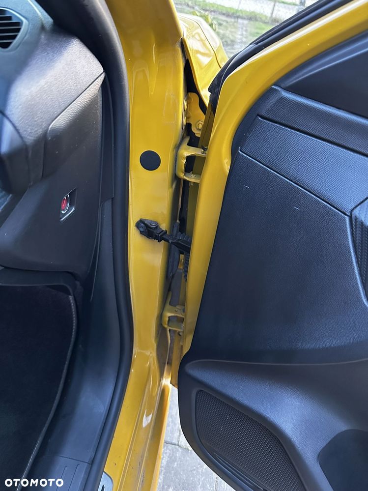 Peugeot 208 PureTech 100 GT - 15