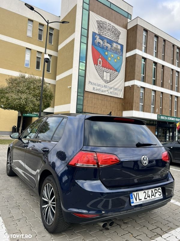 Volkswagen Golf 2.0 TDI BlueMotion Technology DSG Allstar - 10