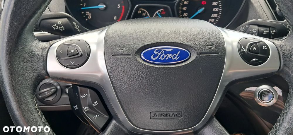 Ford Kuga 2.0 TDCi 4x4 Titanium - 29