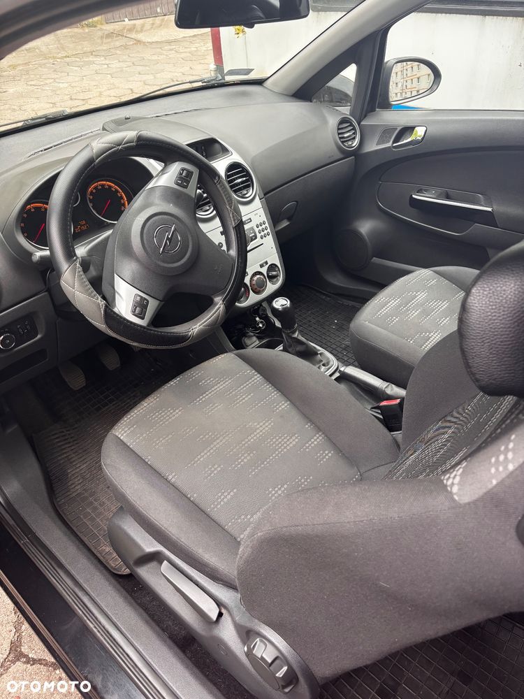 Opel Corsa 1.4 16V Enjoy - 7