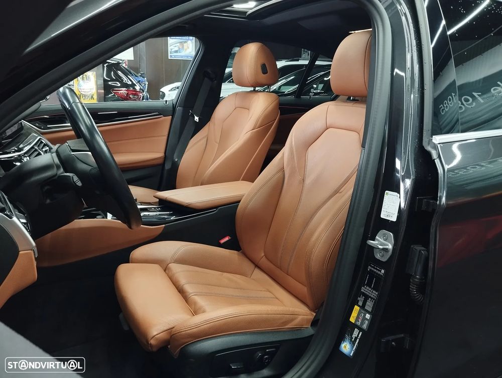 BMW 530 e Line Luxury - 22