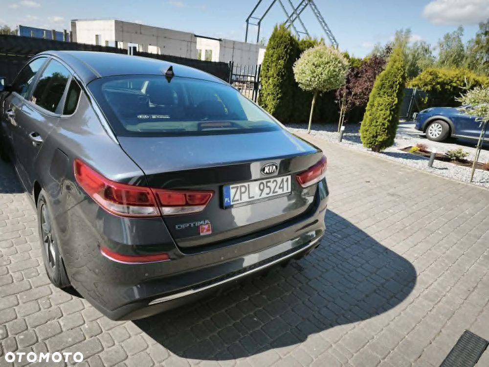 Kia Optima - 14