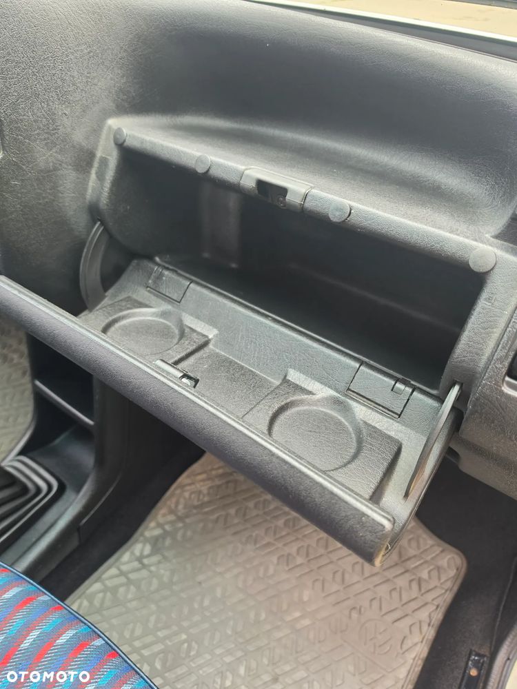 Volkswagen Polo - 29