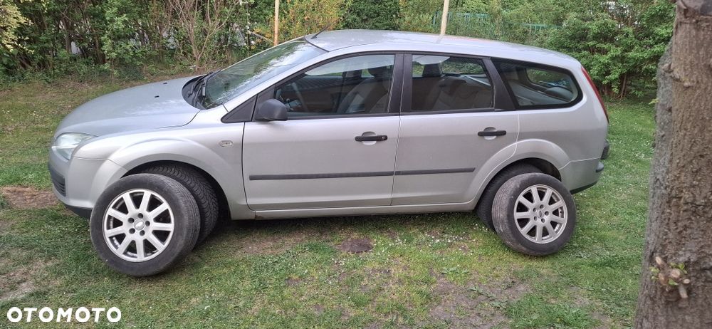 Ford Focus - 8