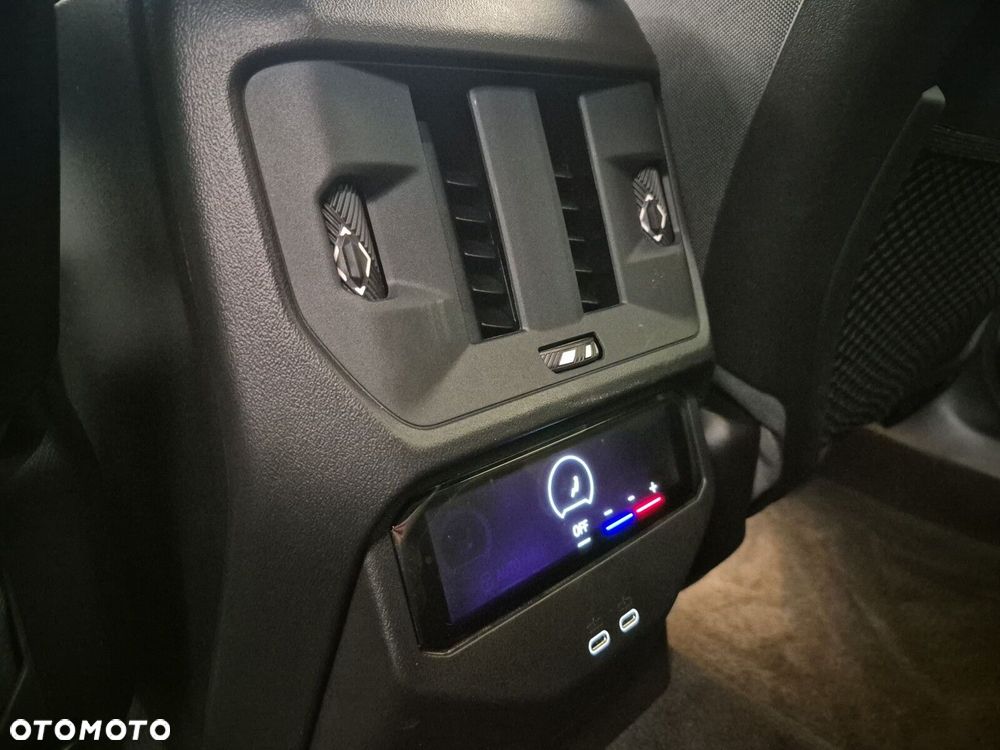 BMW X3 xDrive20 mHEV - 24