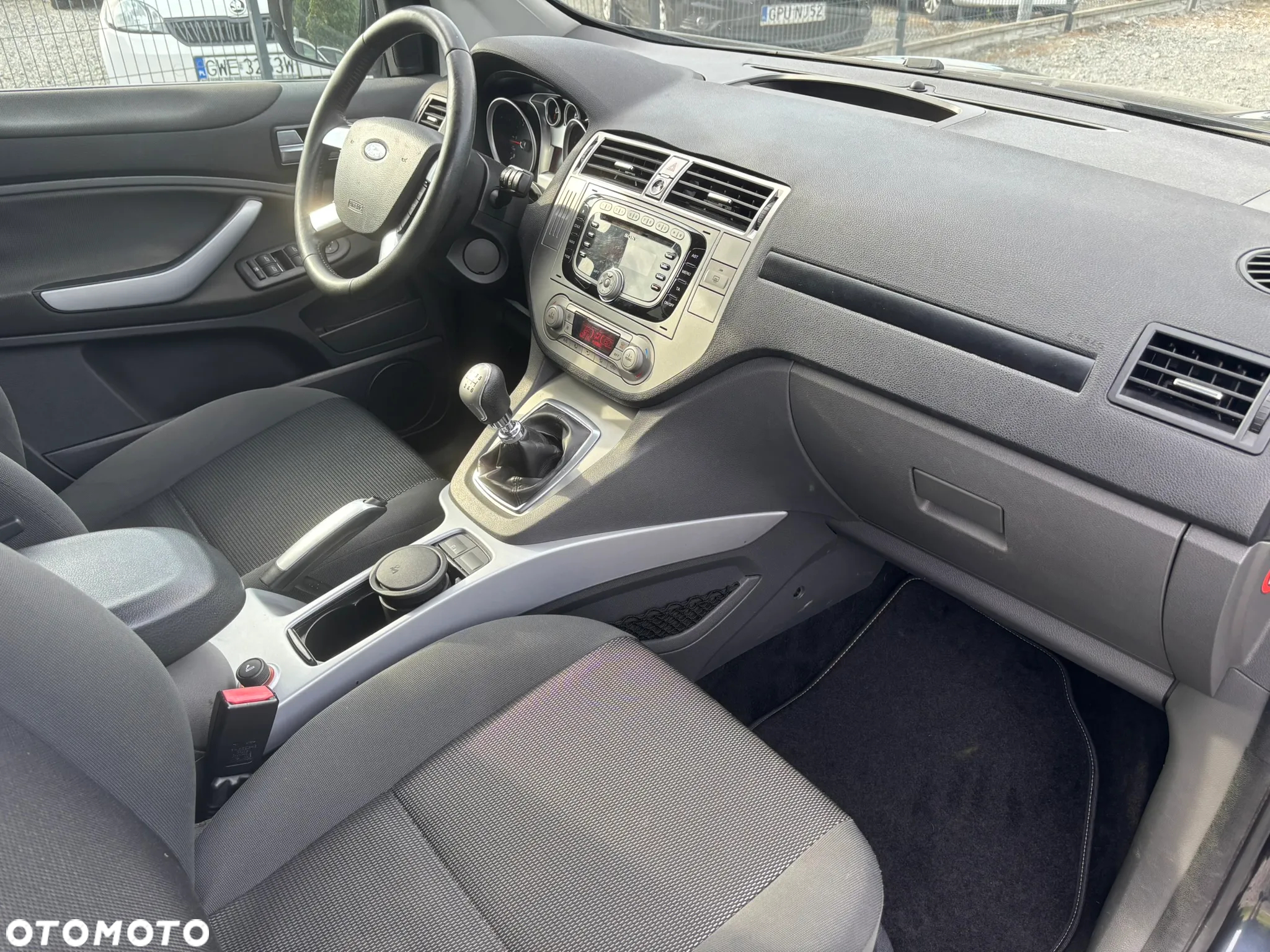 Ford Kuga 2.0 TDCi Titanium - 8