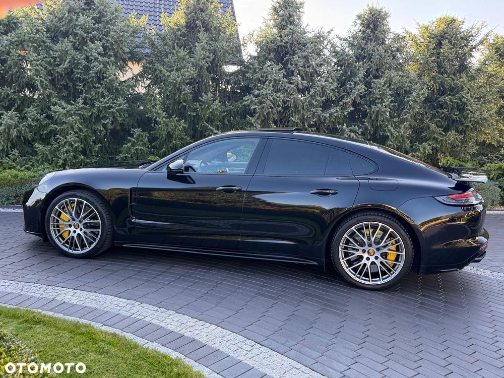 Porsche Panamera - 25