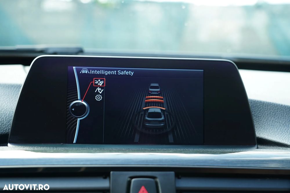 BMW Seria 3 320d Aut. Blue Performance Luxury Line - 18