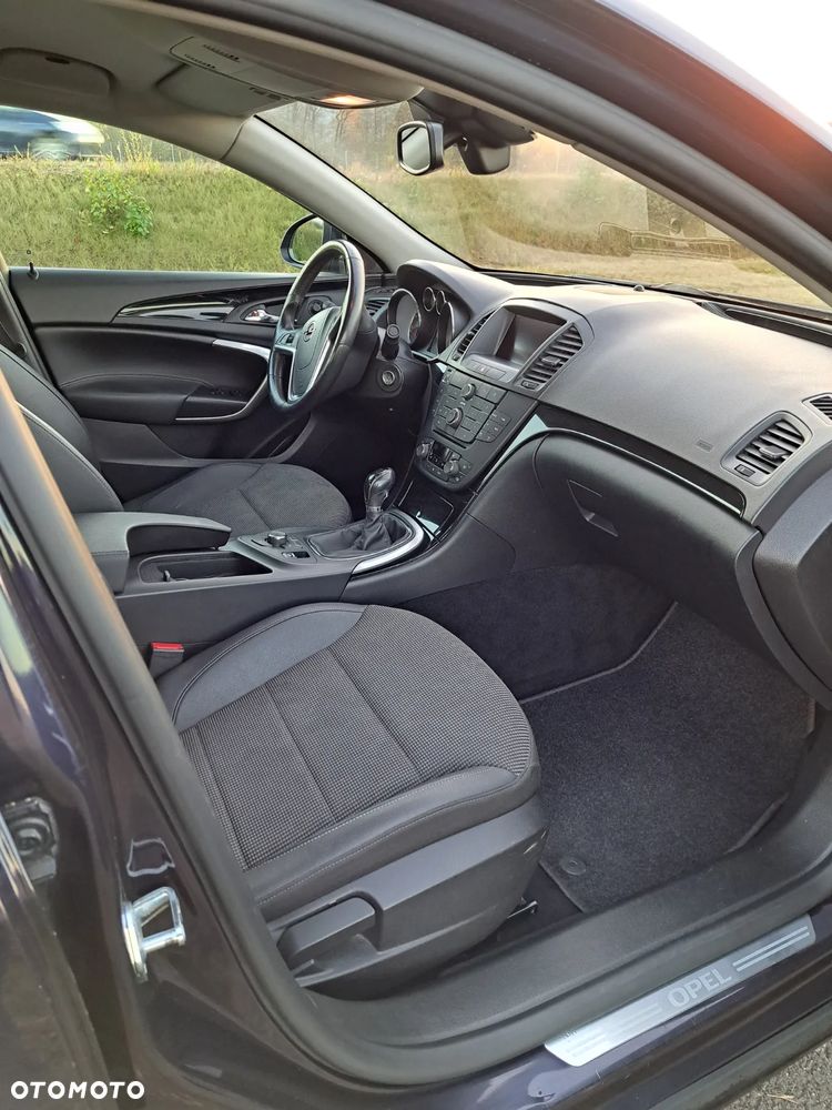 Opel Insignia 1.4 T Cosmo S&S - 9