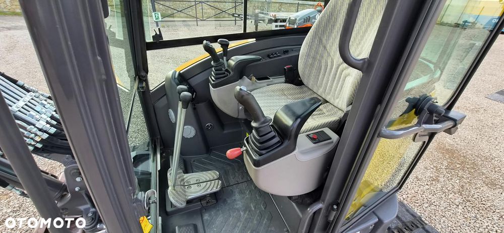Volvo ECR 50D - 15