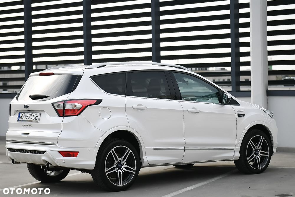 Ford Kuga Vignale 2.0 TDCi AWD - 13