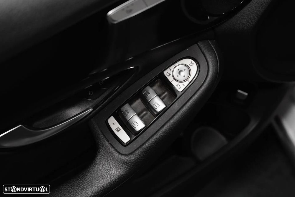 Mercedes-Benz C 300 - 25