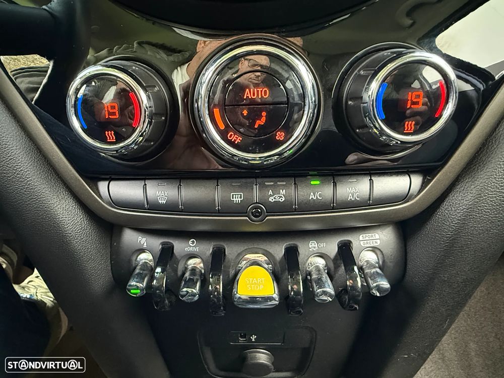 MINI Countryman Cooper SE ALL4 Auto - 42