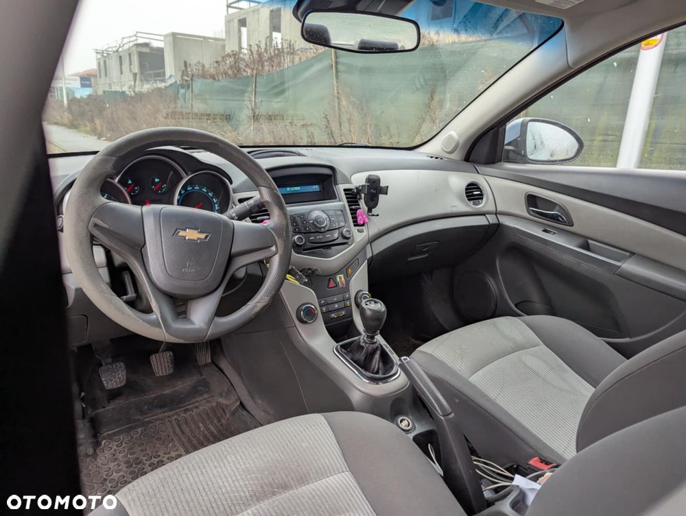 Chevrolet Cruze - 9
