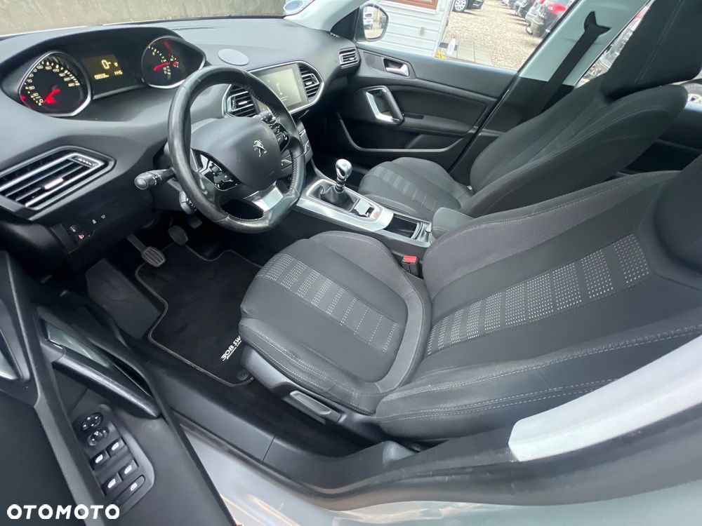 Peugeot 308 BlueHDi 120 Stop & Start Niveau 2 Business-Line - 14