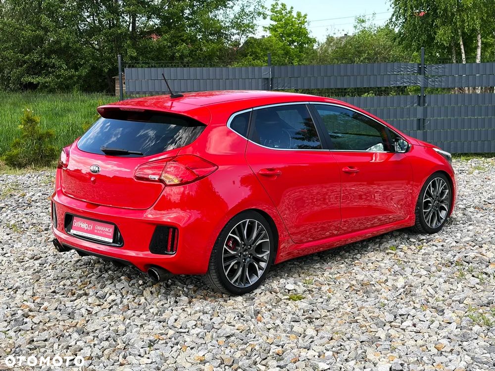 Kia Ceed 1.6 T-GDI GT - 24