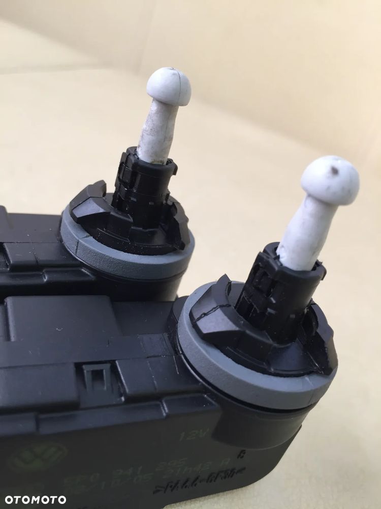 SILNICZEK REGULACJI LAMP ŚWIATEŁ REFLEKTORÓW SEAT ALTEA/ ALTEA XL/ TOLEDO III/ LEON II 5P0941295 - 12