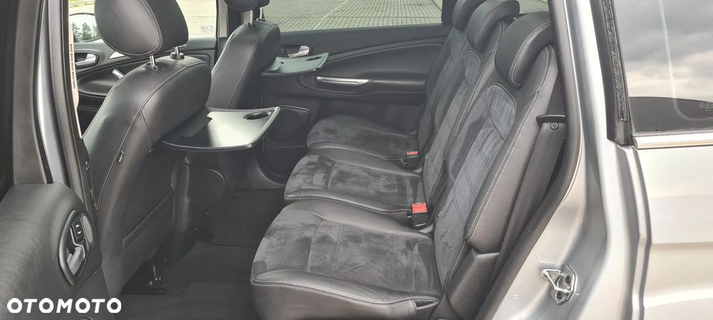 Ford Galaxy 2.0 TDCi Platinium X (Titanium) - 25