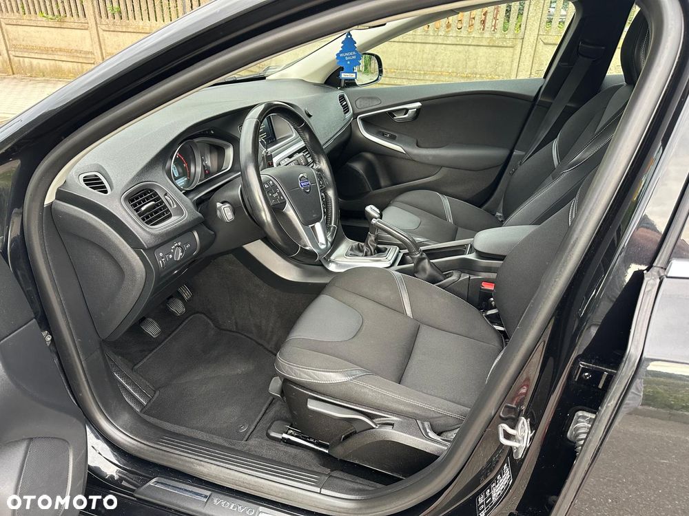 Volvo V40 D2 You - 14