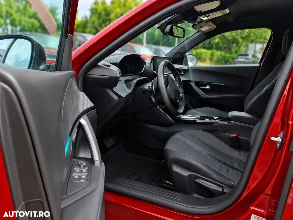 Peugeot 2008 - 11