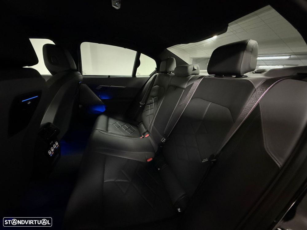 BMW i5 xDrive40 Pack Desportivo M Pro - 32