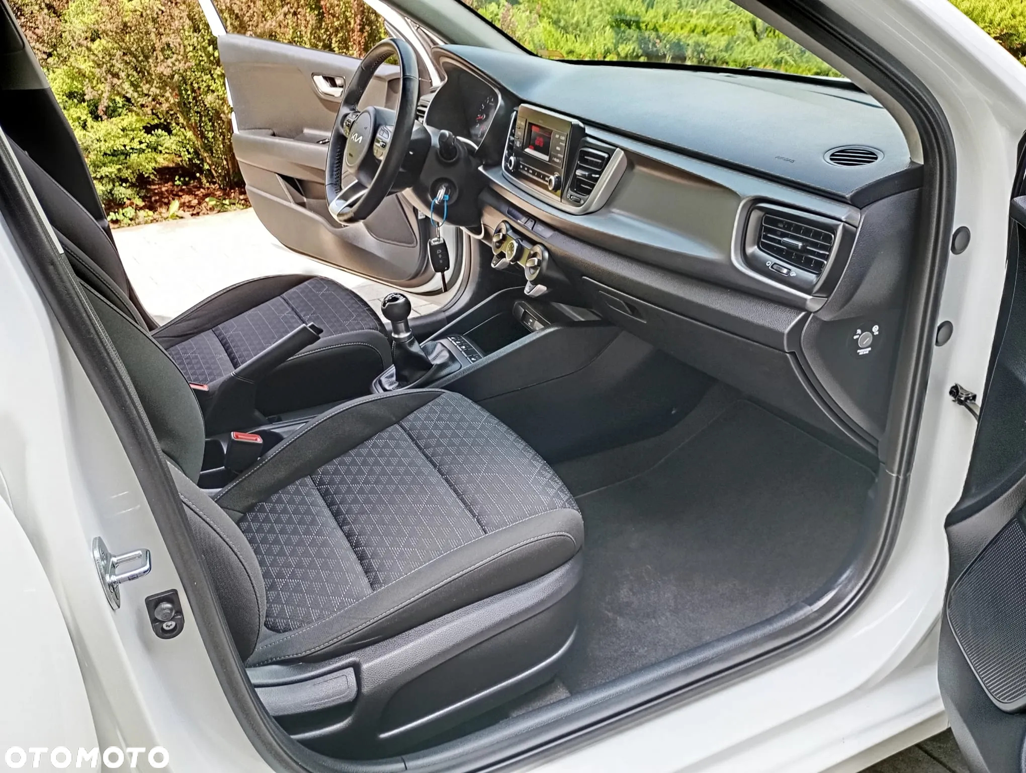 Kia Rio 1.2 L Business Line - 21