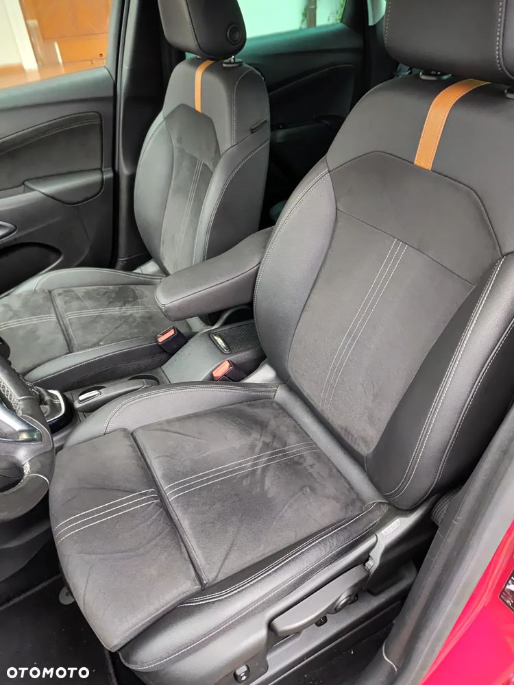 Opel Crossland X - 16