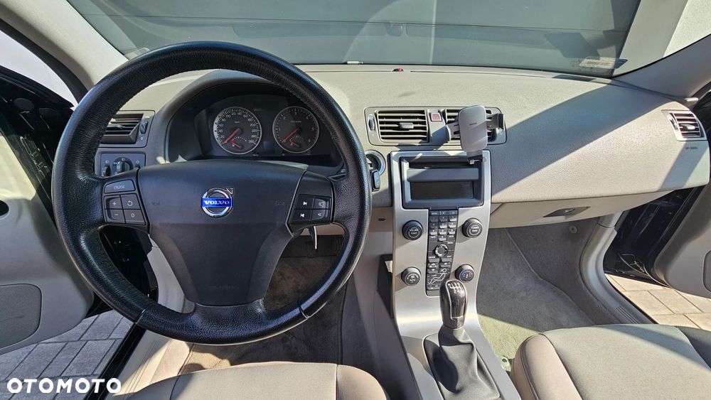 Volvo C30 2.0D Momentum - 11