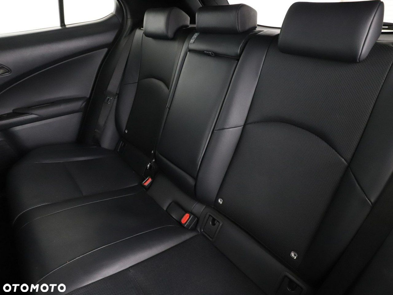 Lexus UX 250h Prestige 2WD - 17